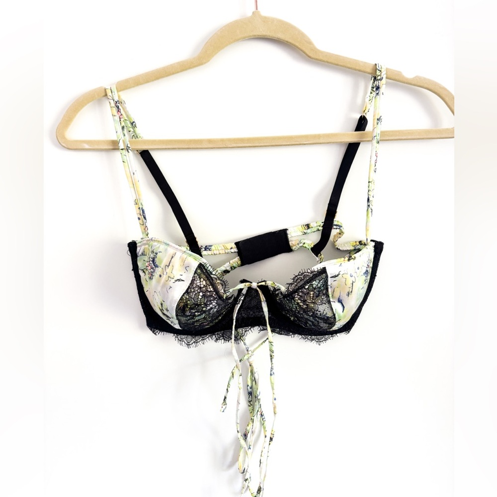 Victoria’s Secret Designer Collection Very Sexy Balconet Bra Lace Island Silk